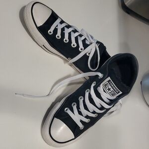 Women'sConverse Low Top All Star Sneakers 9M